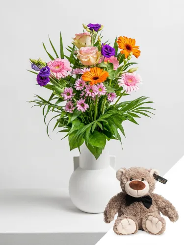 Blütenpoesie mit Teddy